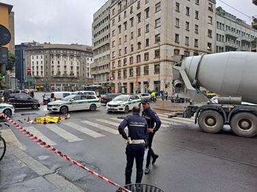 Tragedia a Milano, donna travolta e uccisa da una betoniera: i rilievi 4