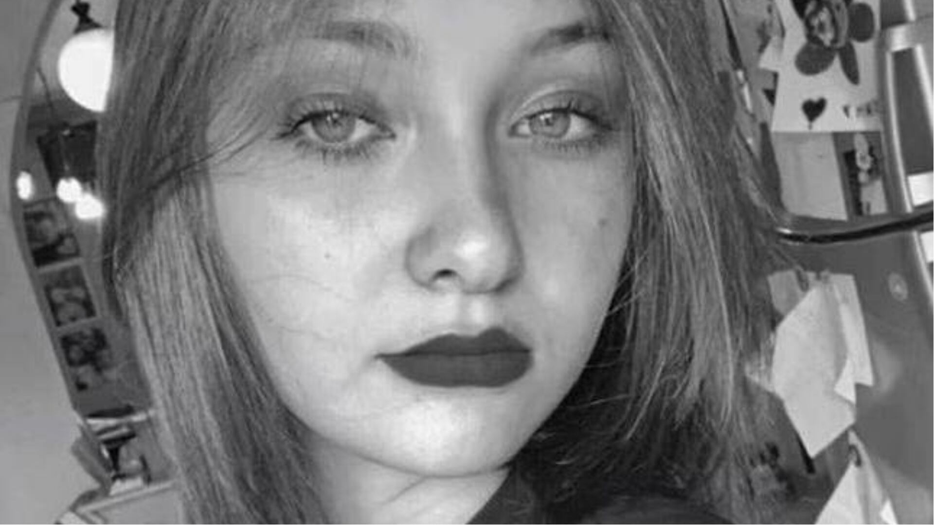 16enne folgorata nella vasca, il caricabatterie del telefono non era a norma