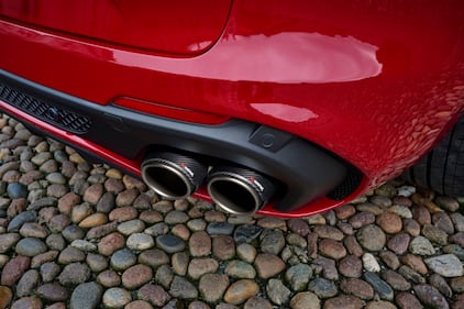 Nuova Alfa Romeo Stelvio Quadrifoglio 2023: guarda la gallery del restyling 7