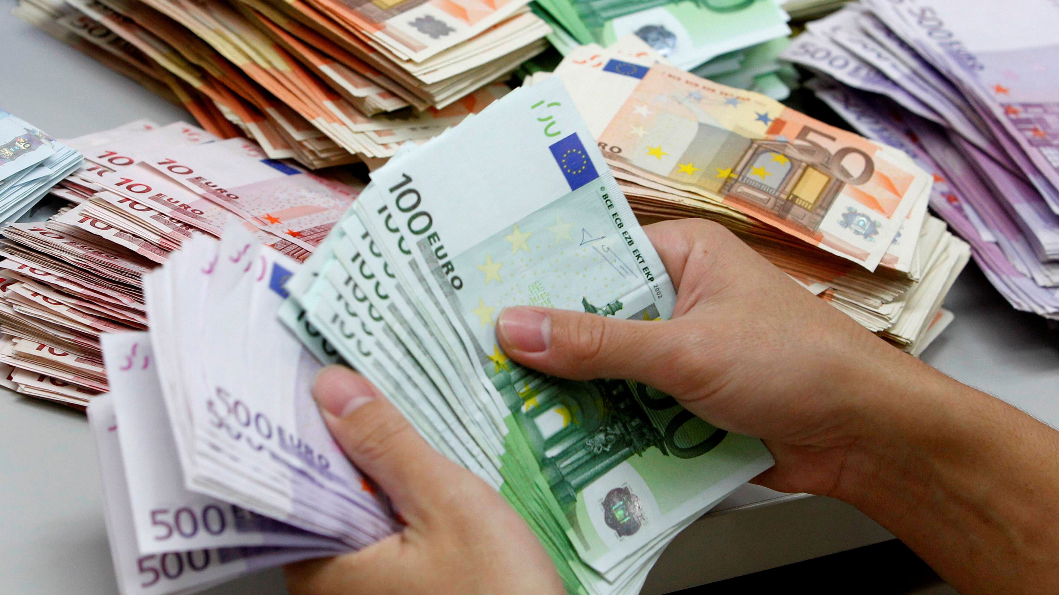 Dl Salvabanche, Bankitalia indaga su Ubi, Unicredit e Banco Popolare per i costi extra dei conti correnti