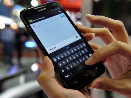 Basta un messaggio con le emoticon per bloccare uno smartphone