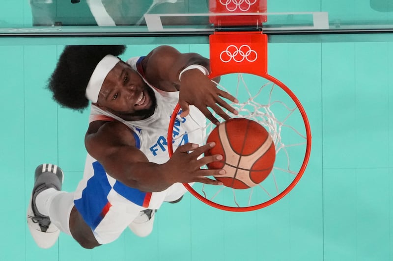 Yabusele schiacciata USA Francia Parigi 2024