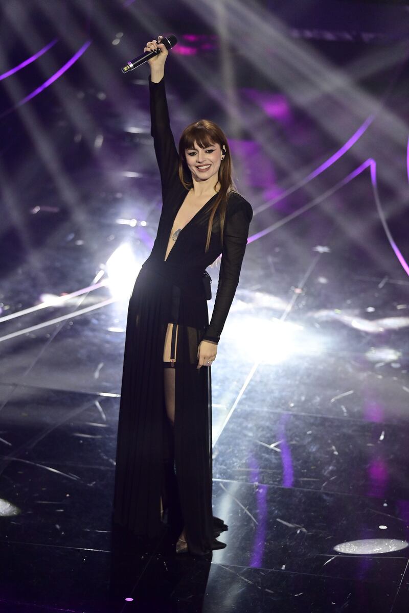 Sanremo 2024: ecco il look della finalissima del Festival di Annalisa 18
