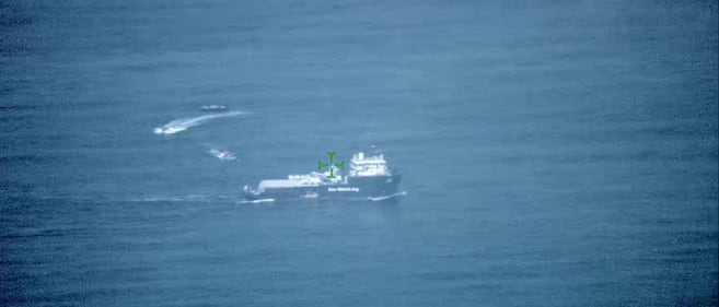 Sea Watch sotto inchiesta: il video di Frontex riprende il trasbordo con i trafficanti 11