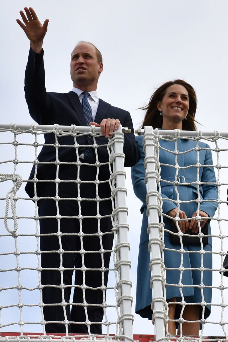 Kate Middleton ricicla per la quarta volta lo stesso cappotto 11