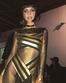 Emily Ratajkowski, Cleopatra bollente per Halloween 2