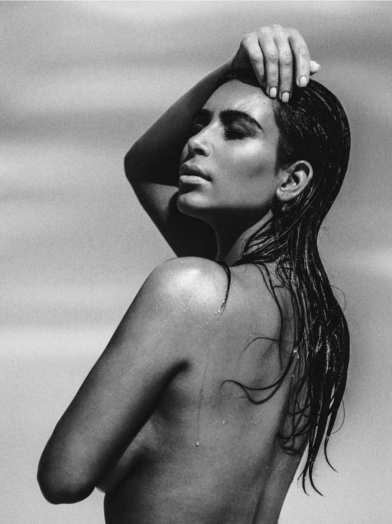 Kim Kardashian, tutti i nudi su Instagram 10
