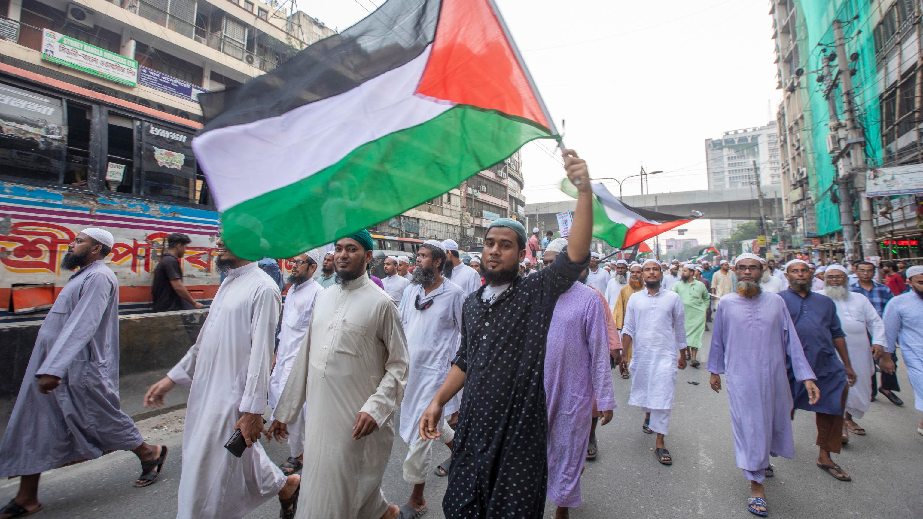Hamas chiama a raccolta il mondo musulmano: "Marciate per la Palestina"