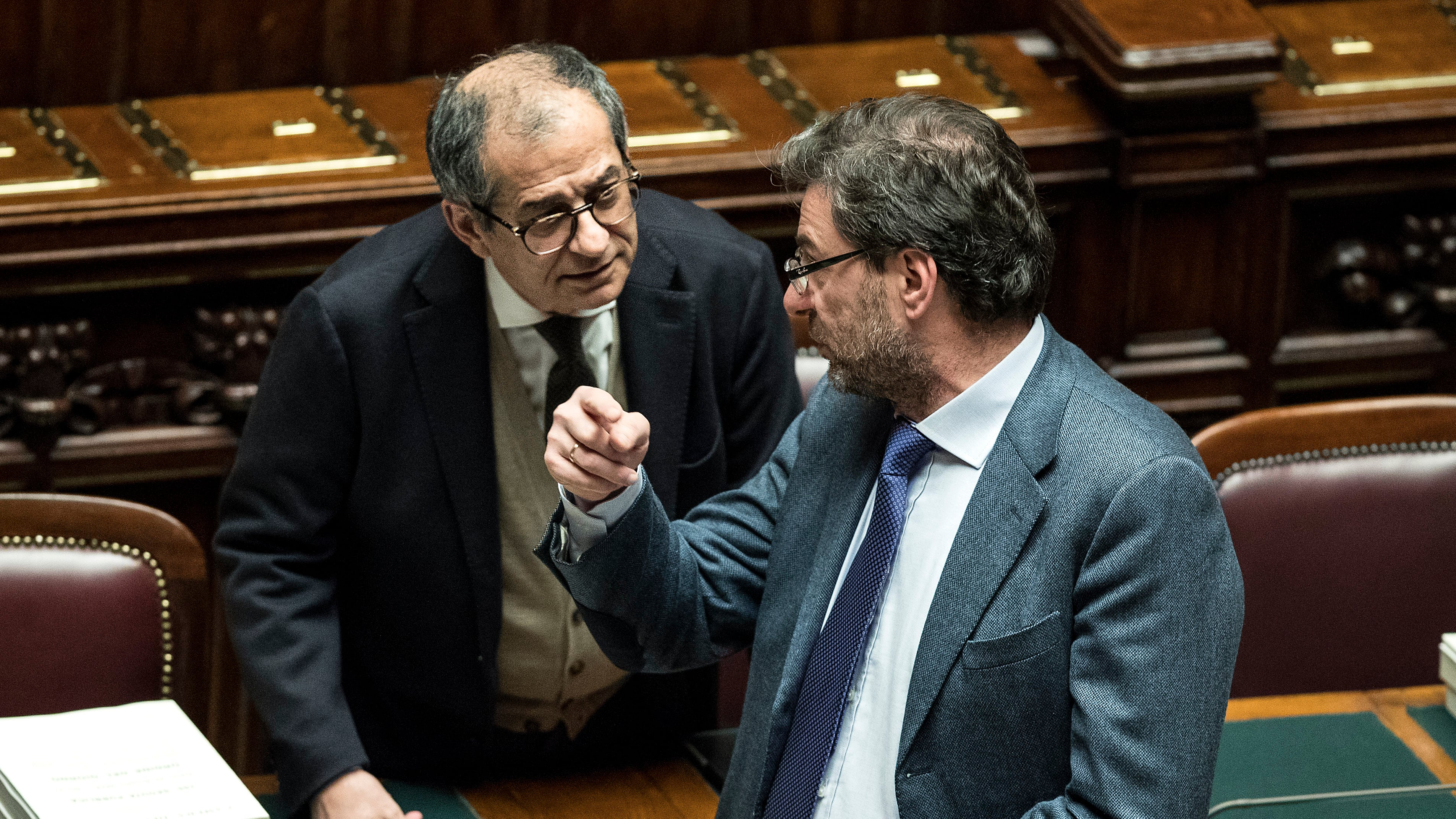 Fisco, Tria ci riprova: "Per abbassare le tasse dobbiamo alzare Iva"
