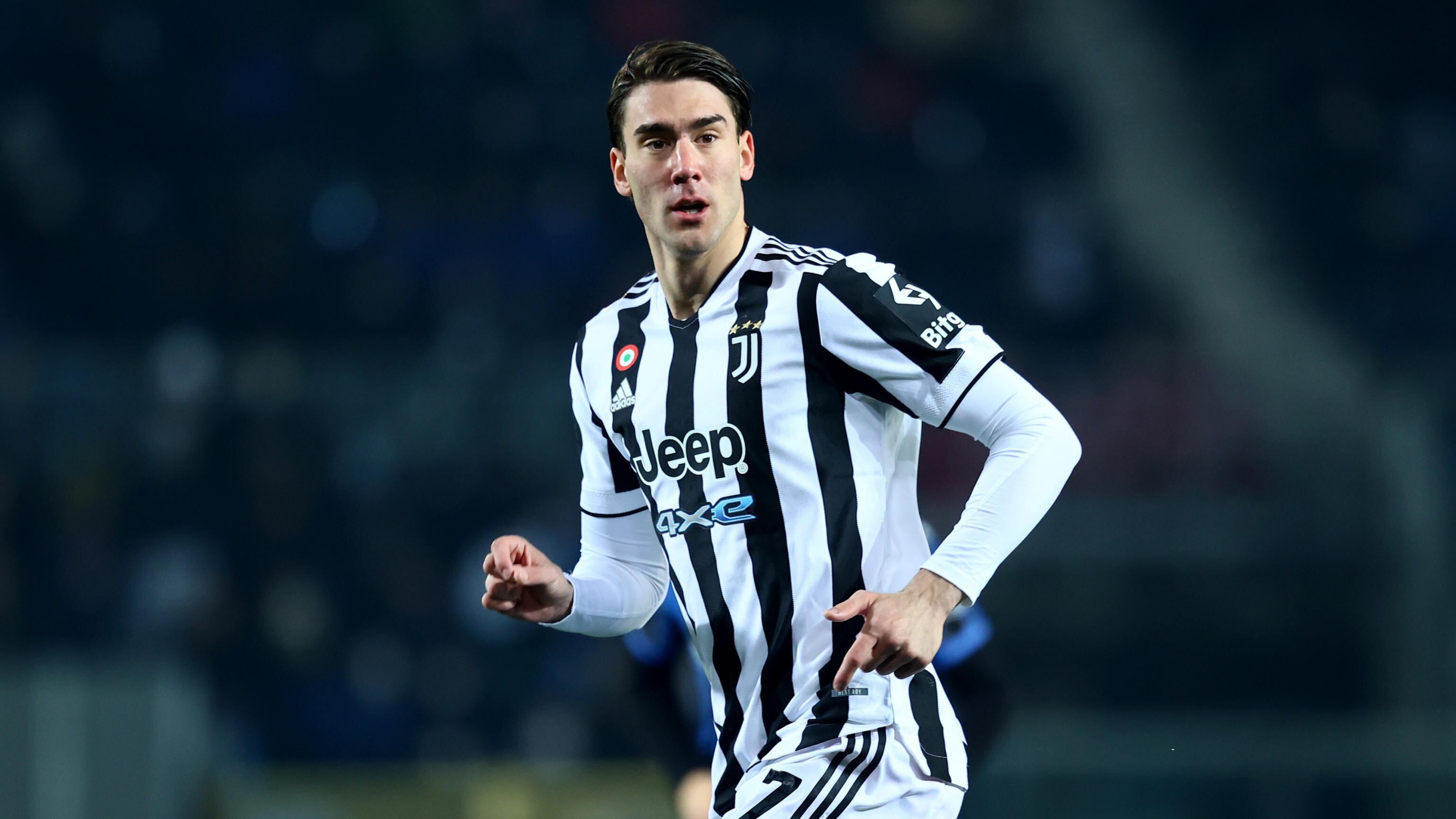 Vlahovic-Belotti, le due facce del derby