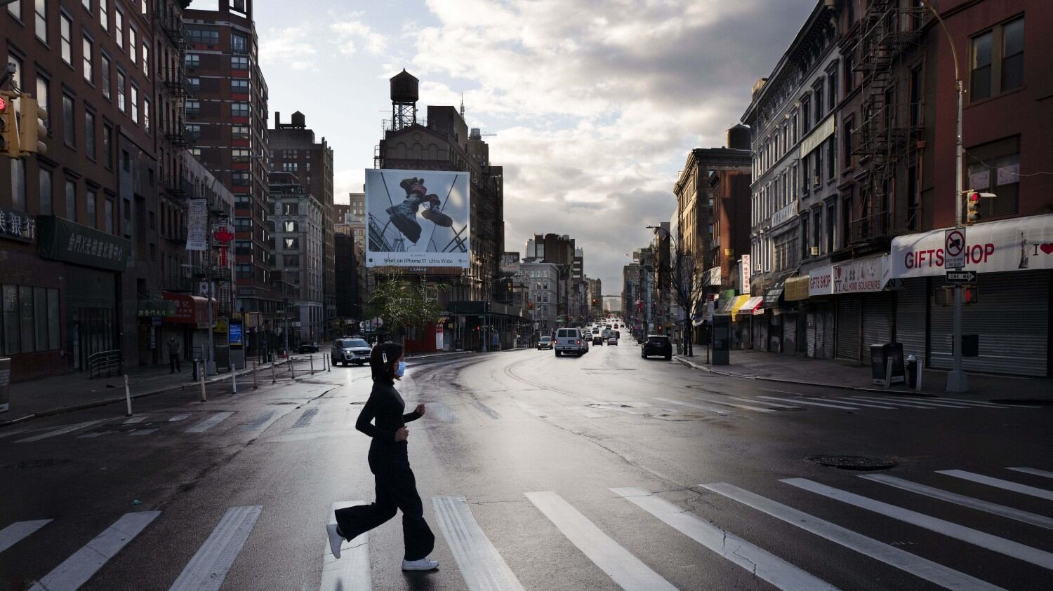 New York, i grandi marchi barricano i negozi