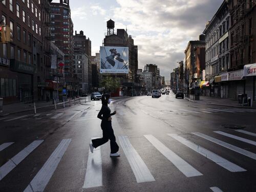 New York, i grandi marchi barricano i negozi