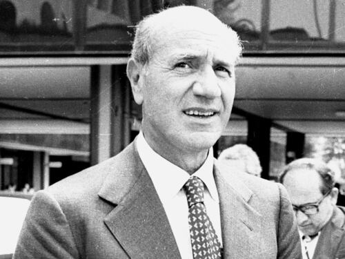 Sull'Italia dei misteri torna a soffiare l'"Uragano" Eugenio Cefis