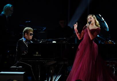 Miley Cyrus abbandona le trasgressioni ai Grammy 2018 3