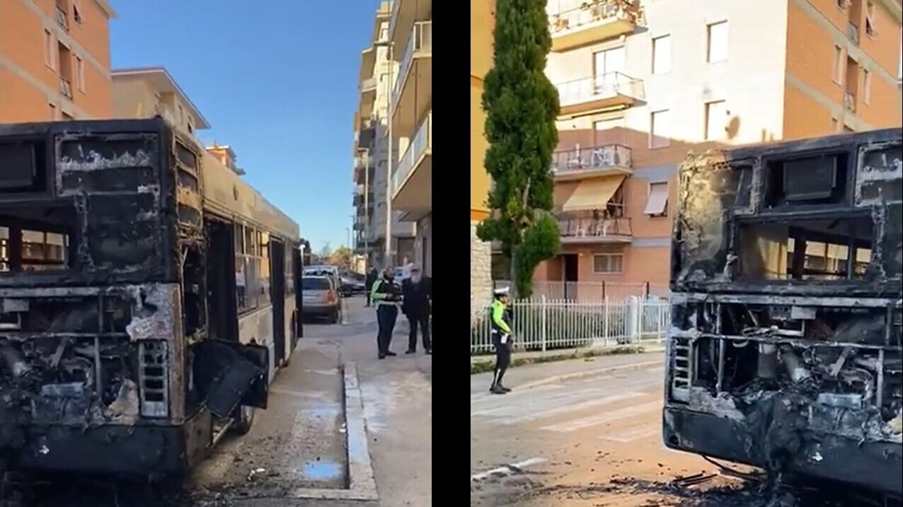 Macerata, il bus va in fiamme: l'autista salva gli studenti a bordo