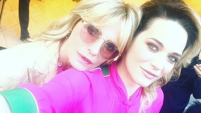 Laura Chiatti e Isabella Ferrari, il selfie insieme piace al web: "Belle davvero"