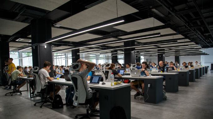 Lavorare in ufficio, ecco i danni per la salute