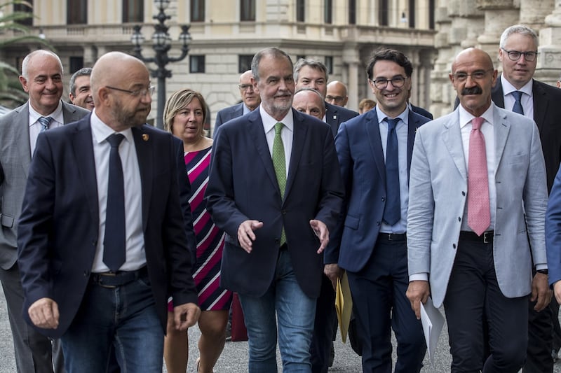 Legge elettorale, Calderoli consegna il quesito referendario in Cassazione 3