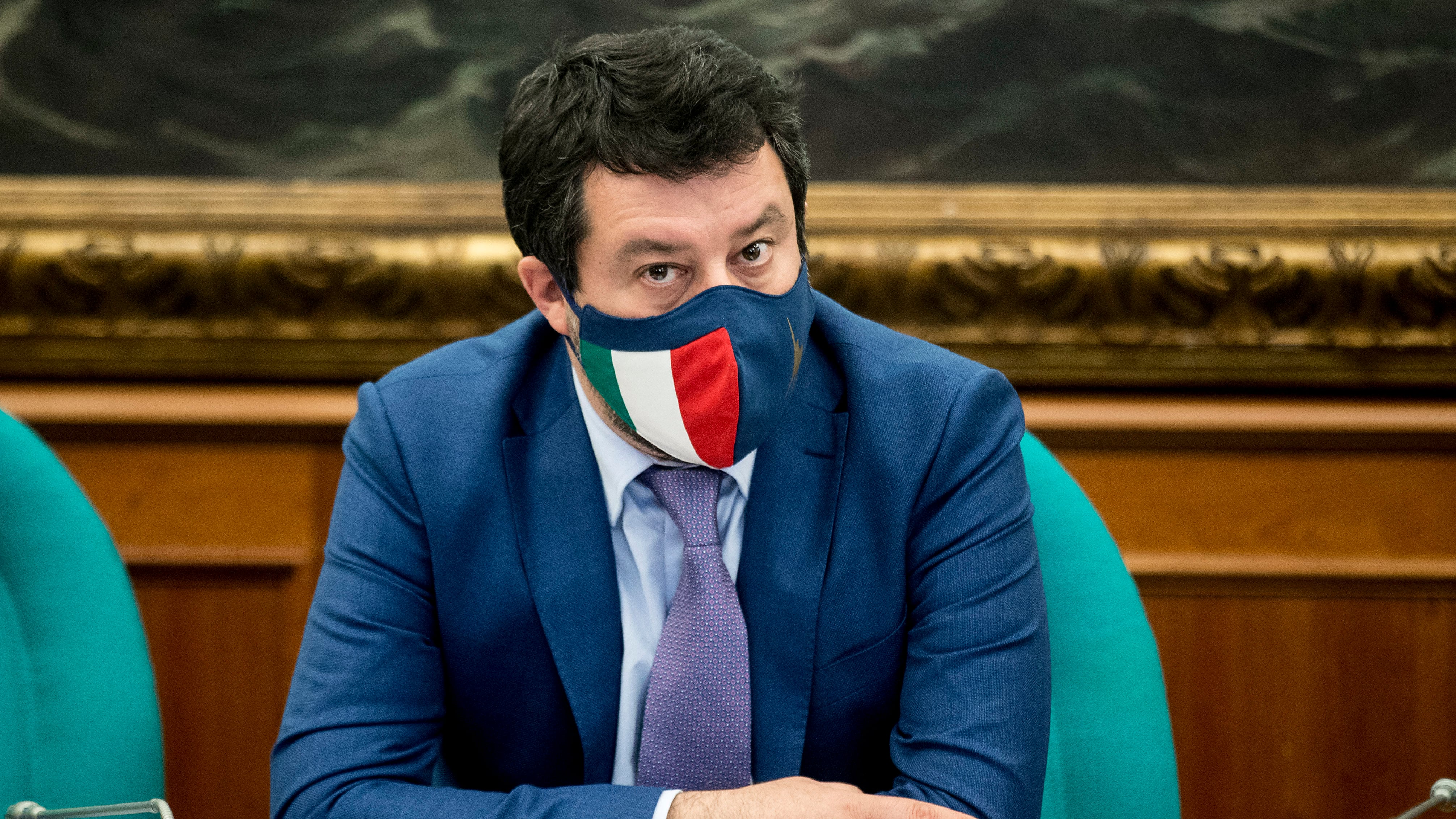 "Riaperture e nuovi protocolli". Salvini va in pressing su Draghi
