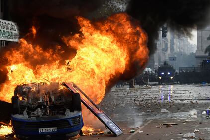 La rivolta di Buenos Aires contro Milei: le foto degli scontri 20