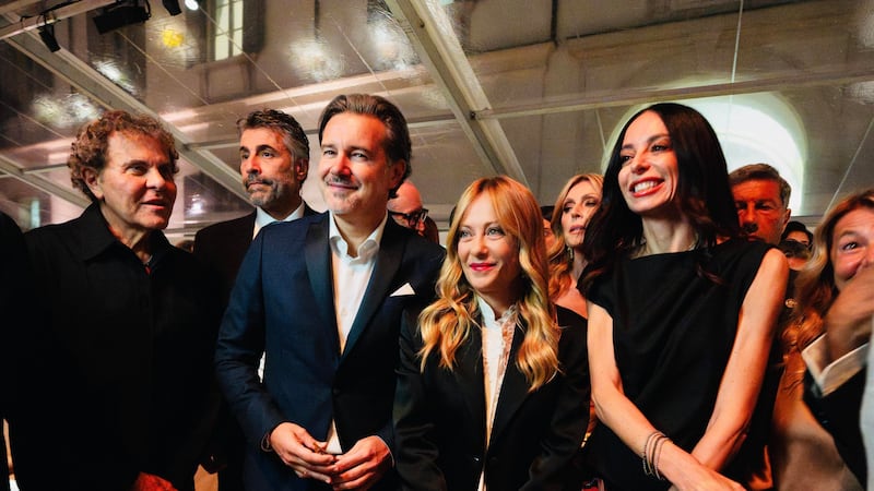 Meloni all’opposizione: “Ma quali passerelle. Vicini a chi produce”