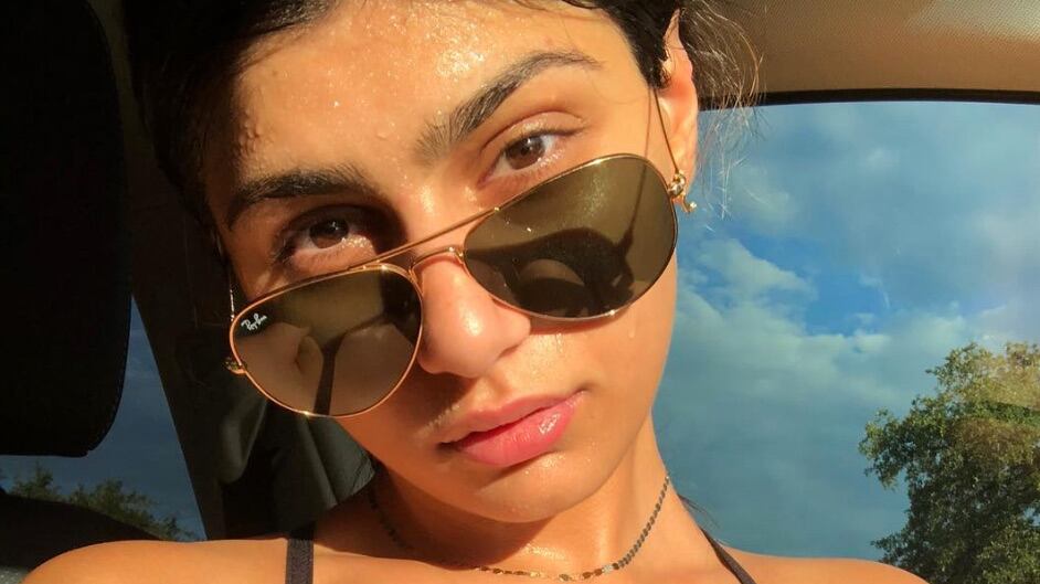 Mia Khalifa, curiosità sulla star del porno e commentatrice sportiva