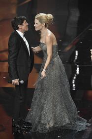 Sanremo 2018, il fascino di Michelle Hunziker 4