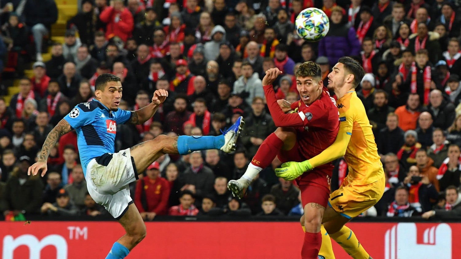 Il Napoli pareggia 1-1 a Liverpool: ottavi di finale di Champions a un passo