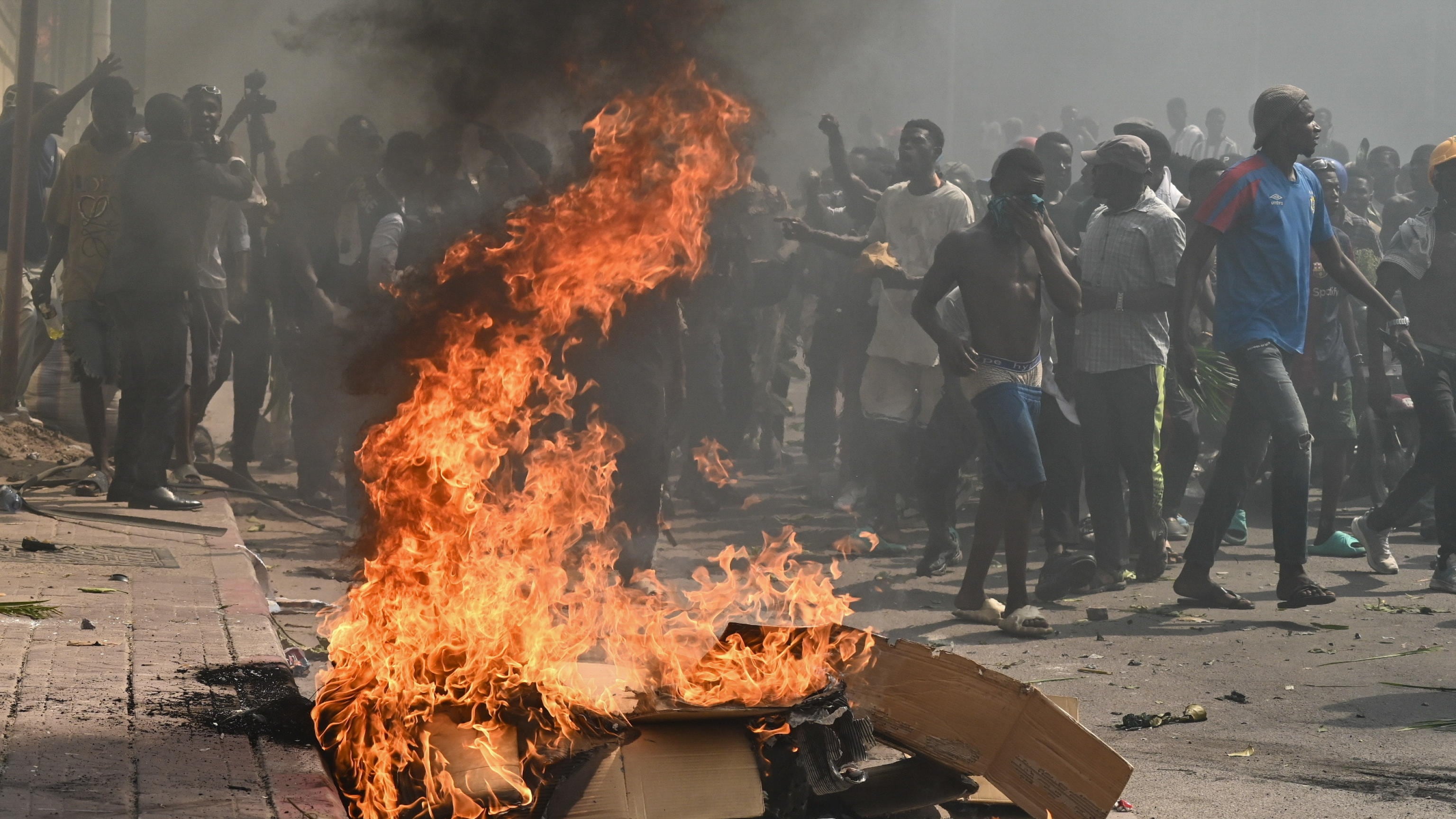Congo, attaccate anche le ambasciate