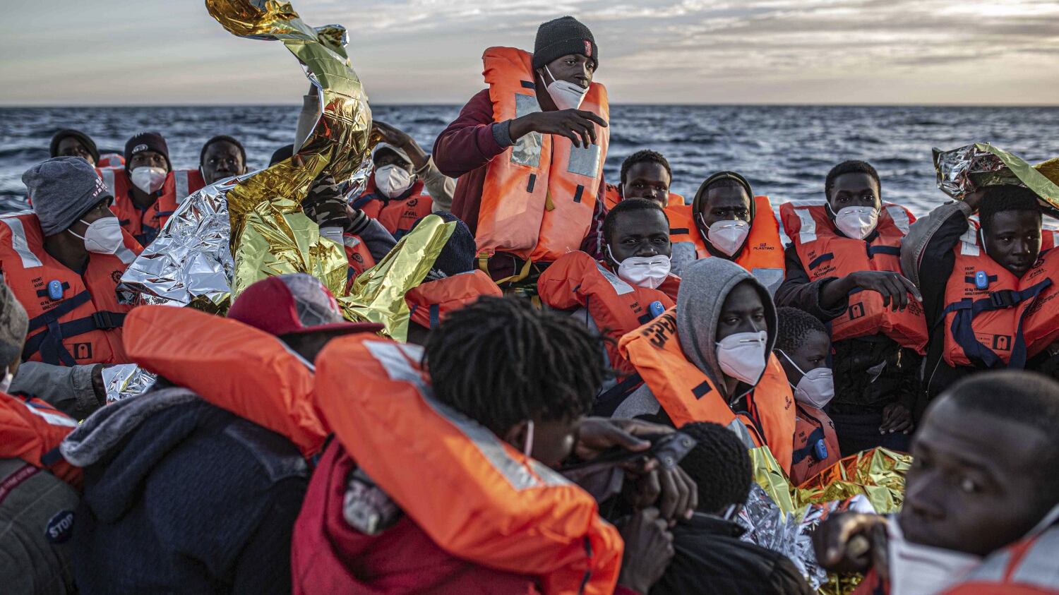 Open Arms punge subito il governo Draghi: "Scelte coraggiose sull'immigrazione"