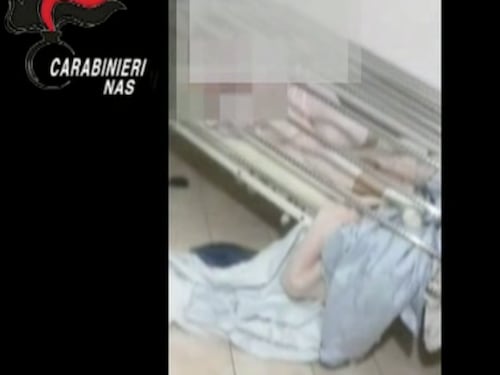 Latina, ospizio horror: anziana chiusa in gabbia