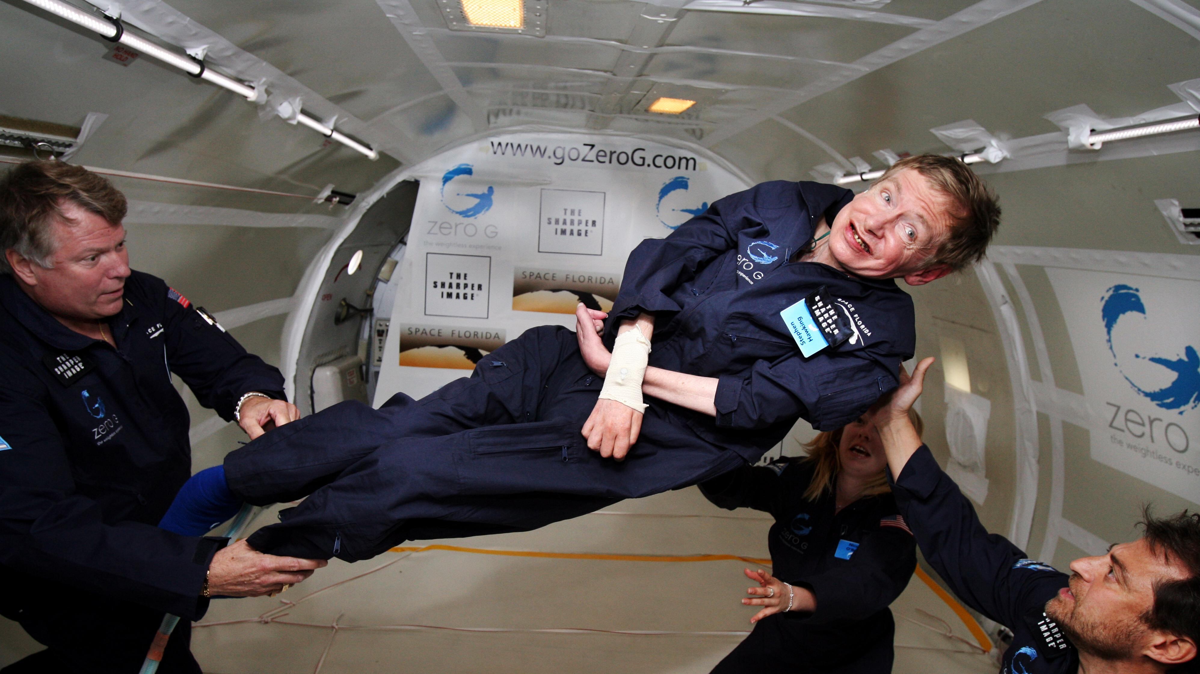La profezia di Hawking: "I super uomini Ogm ci faranno scomparire"