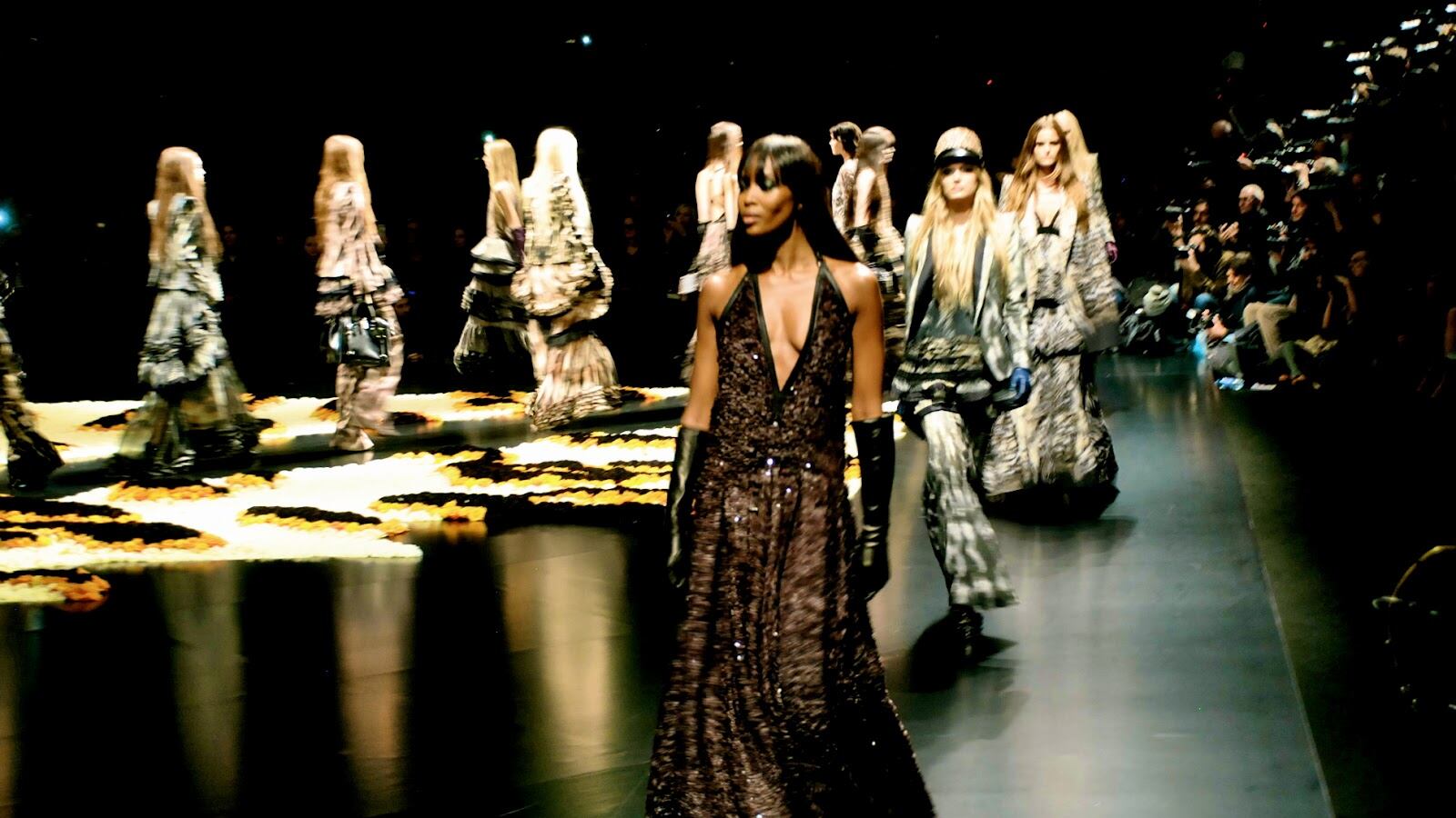 Moda, sfilano le polemiche dopo il taglio delle passerelle