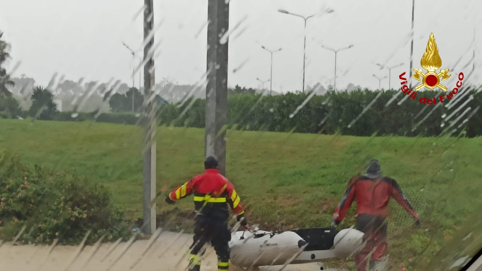 Nubifragio a Catania: un morto e sfollati. Il sindaco: "Non uscite"