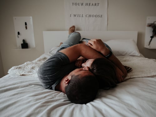 Il sesso migliora con l'età: ecco perché