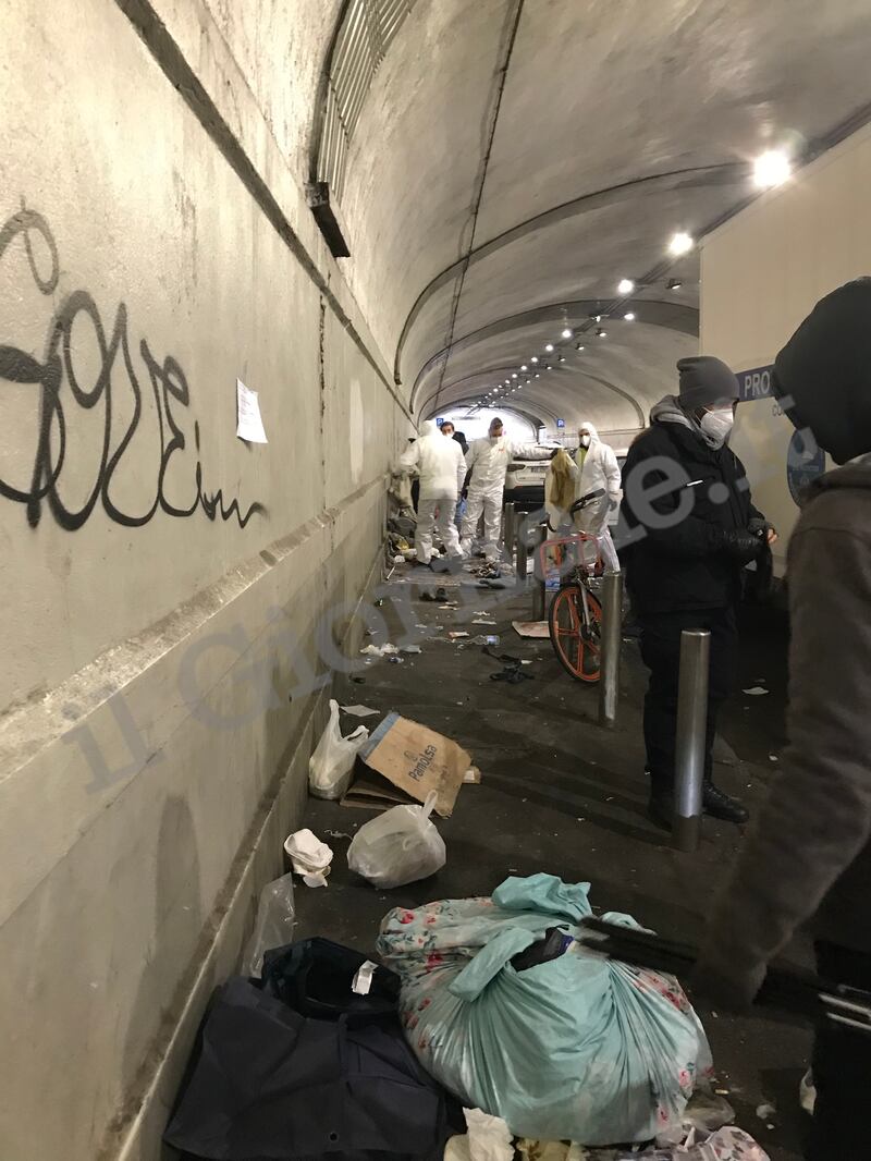 Sgomberato il tunnel in Centrale: degrado fuori controllo 1