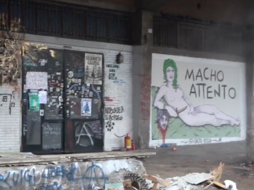 Anarchici, sgomberato un ritrovo occupato a Catania: “Lupo resiste”