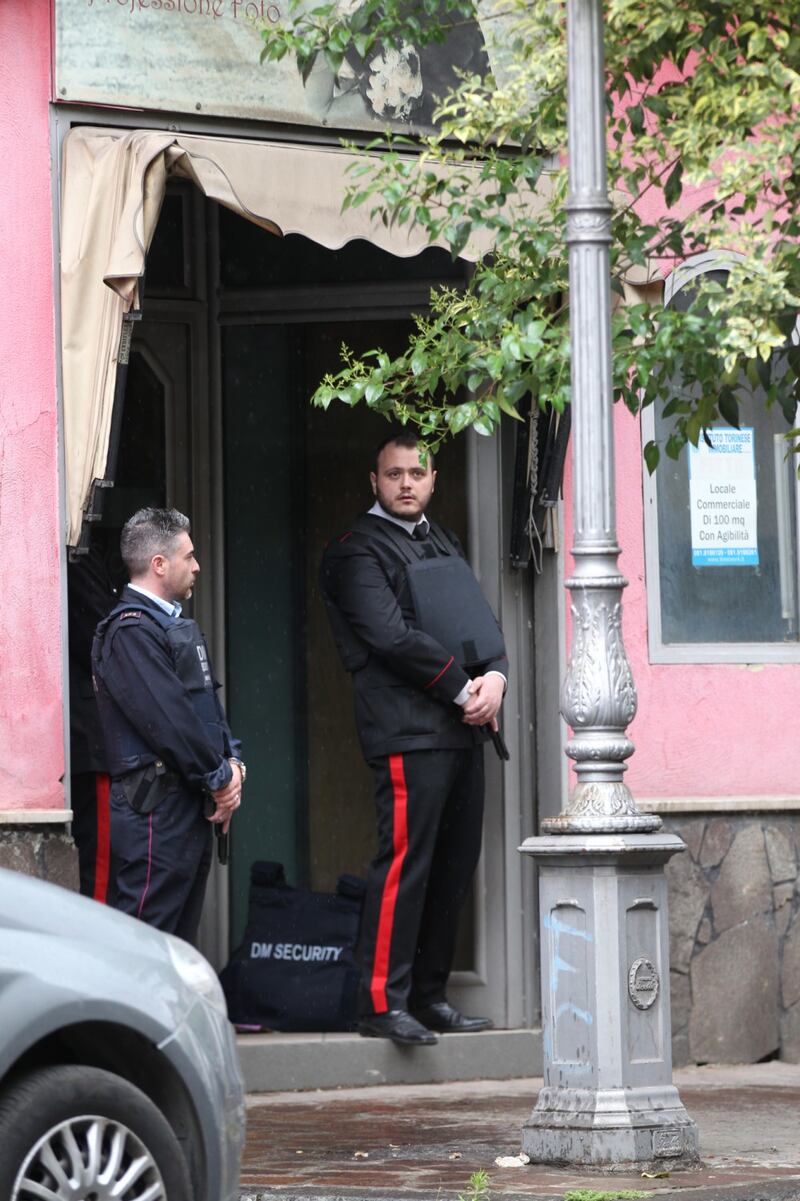 Disabile uccide la madre e si barrica in casa: la cattura 12