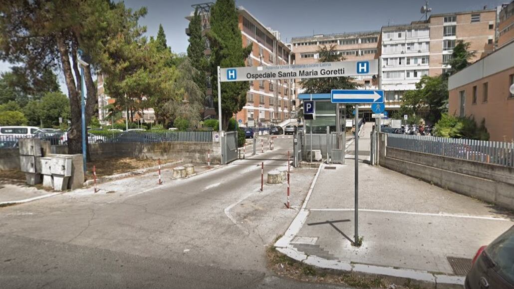 Nigeriano non vuole aspettare il turno: semina il panico al pronto soccorso