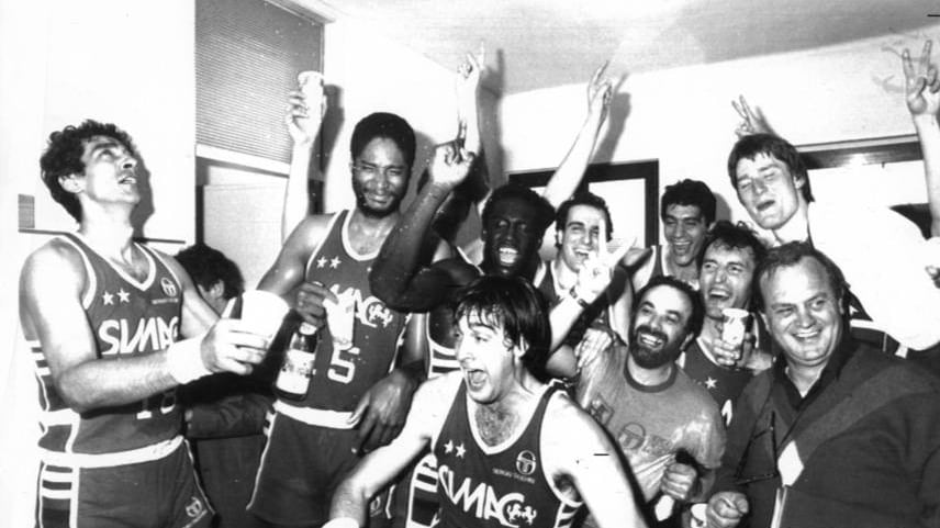 Basket, lutto nell'Olimpia Milano: morto Cedric Henderson a soli 57 anni