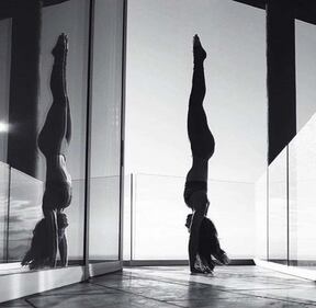 Naike Rivelli e lo yoga, foto 3