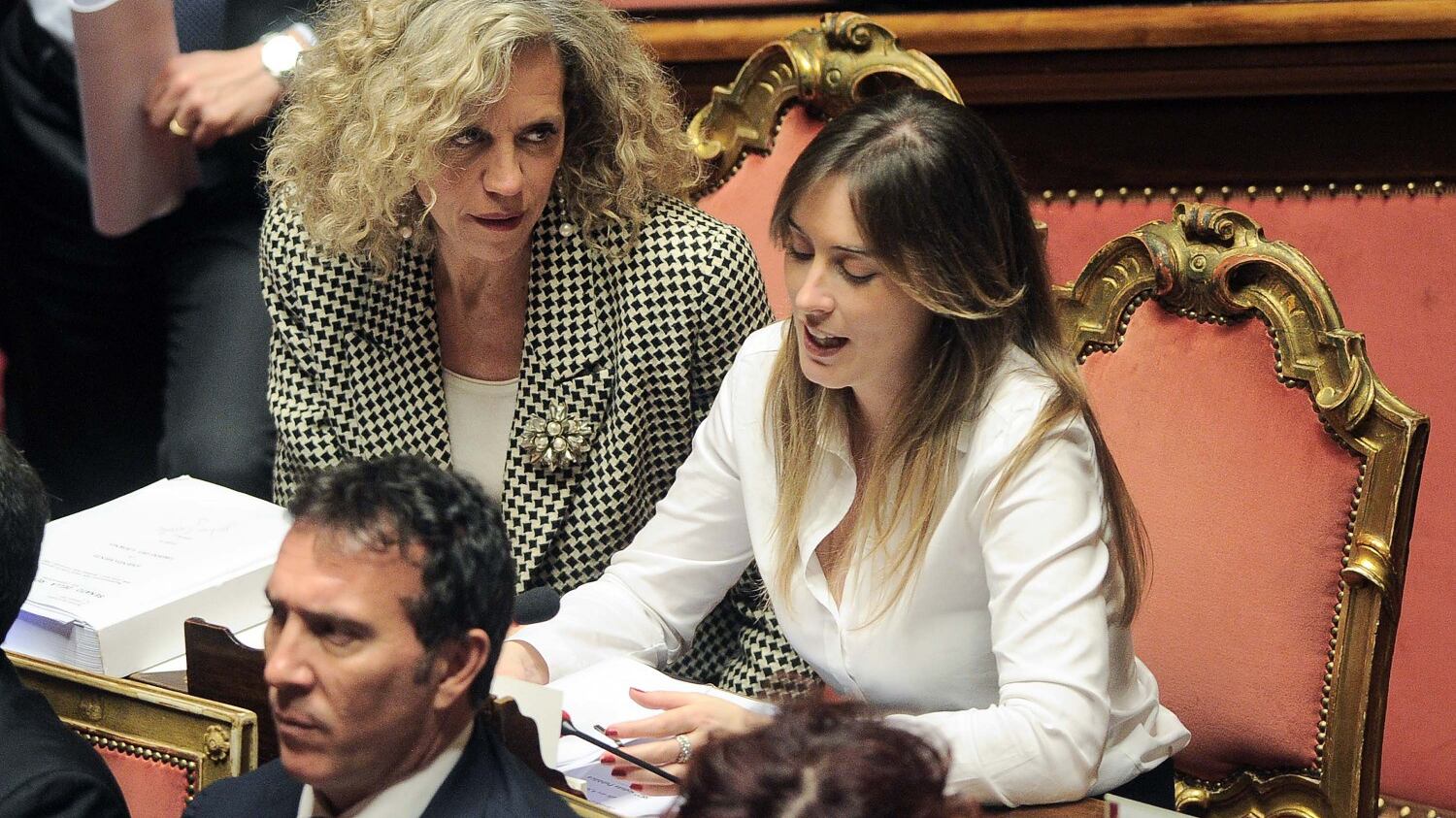 La Cirinnà cancella i genitori: "Sono uno stereotipo e un pregiudizio"