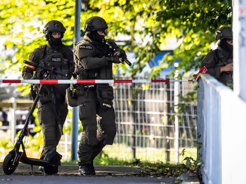 Sparatoria nella notte a un rave party in Svizzera: la vittima è una 22enne italiana