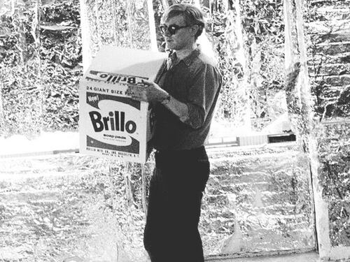 Così il genio (totale) di Warhol plasmò la rivoluzione anni '80