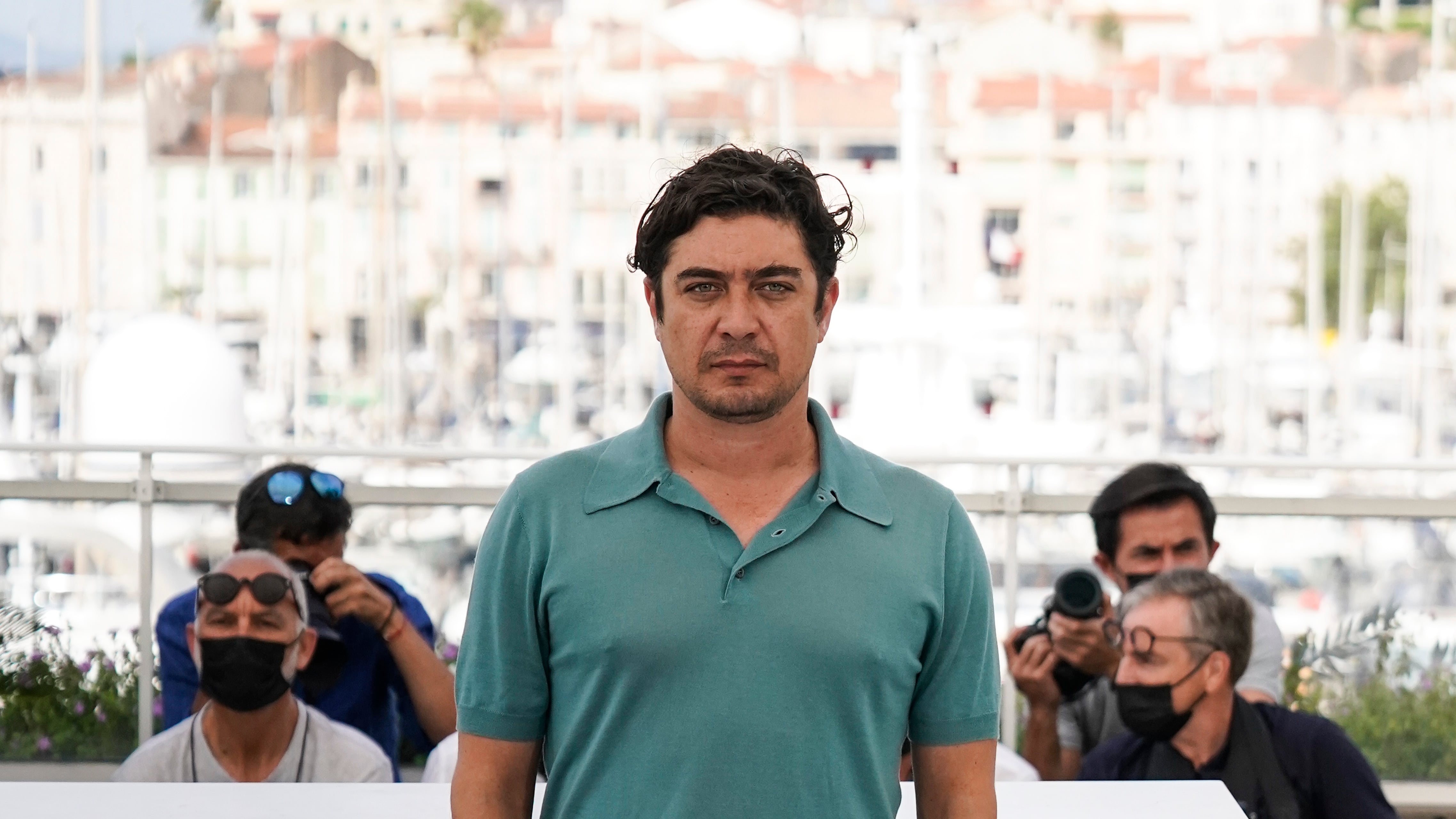 Scamarcio ha le visioni: Pisa come il G8 di Genova