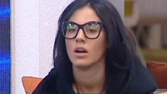 Gf Vip, Giulia imbarazza gli altri concorrenti: "Ma da vecchi vi si raggrinzisce?"