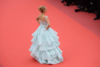Blake Lively, pancione su red carpet 33