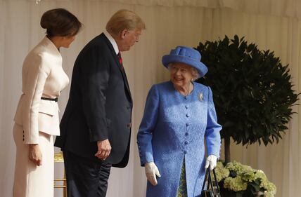 Regina Elisabetta II, le foto dell'incontro con Trump 9