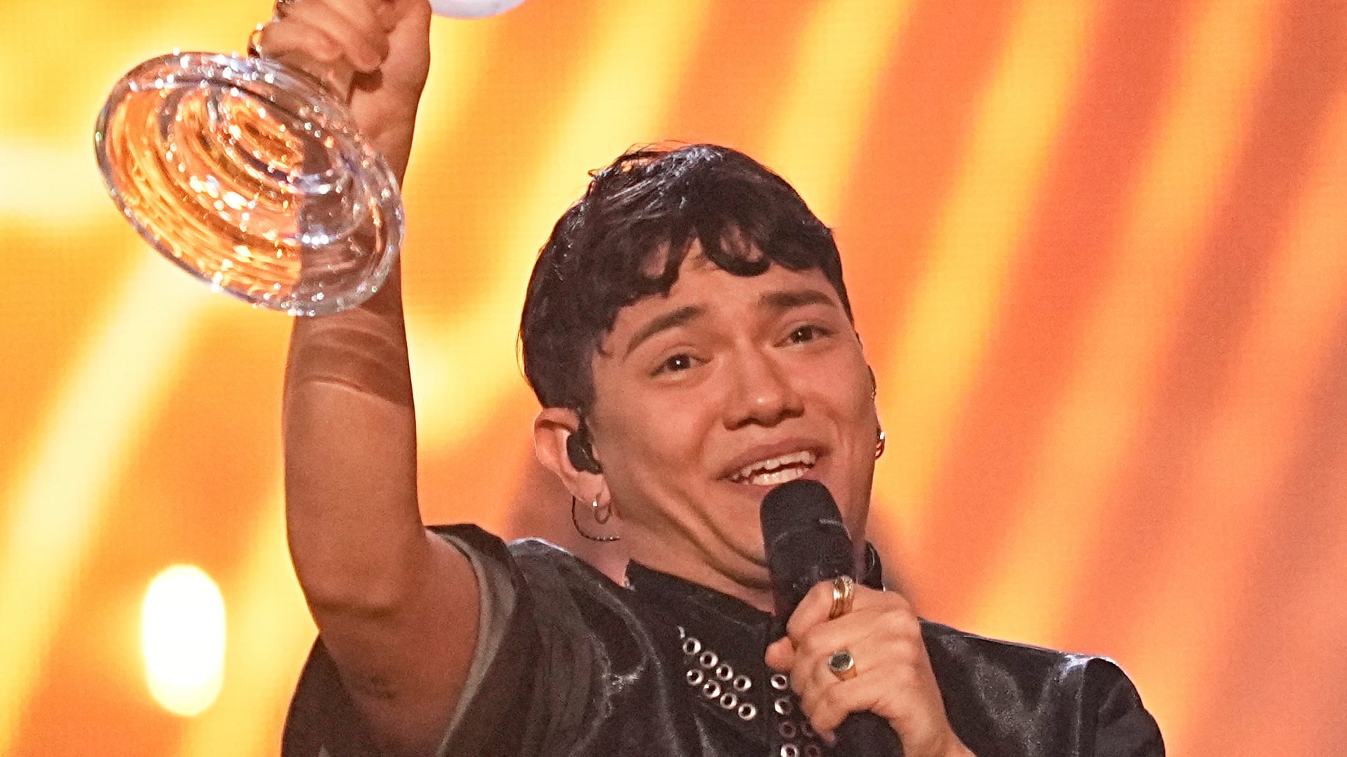 Chi è JJ, il vincitore dell'Eurovision 2025 per l'Austria