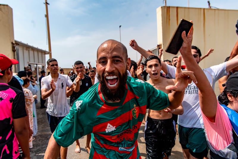 Migranti tentano di entrare nell'enclave spagnola di Ceuta dal Marocco